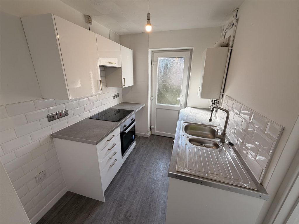 Additional image 26 of 3 bed semi-detached house to rentWhitting Street Porth, Porth CF39