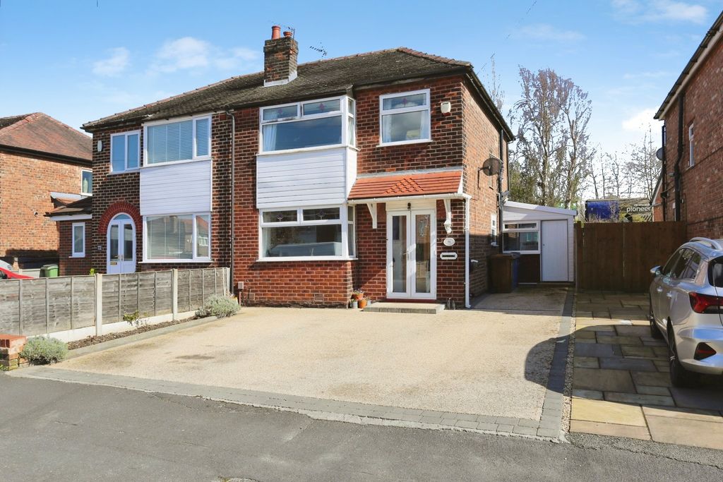 Property photo 1 of 25 Picture No. 08