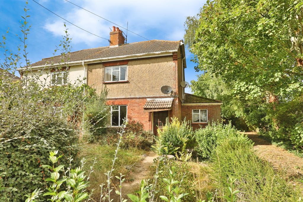 Property photo 1 of 12