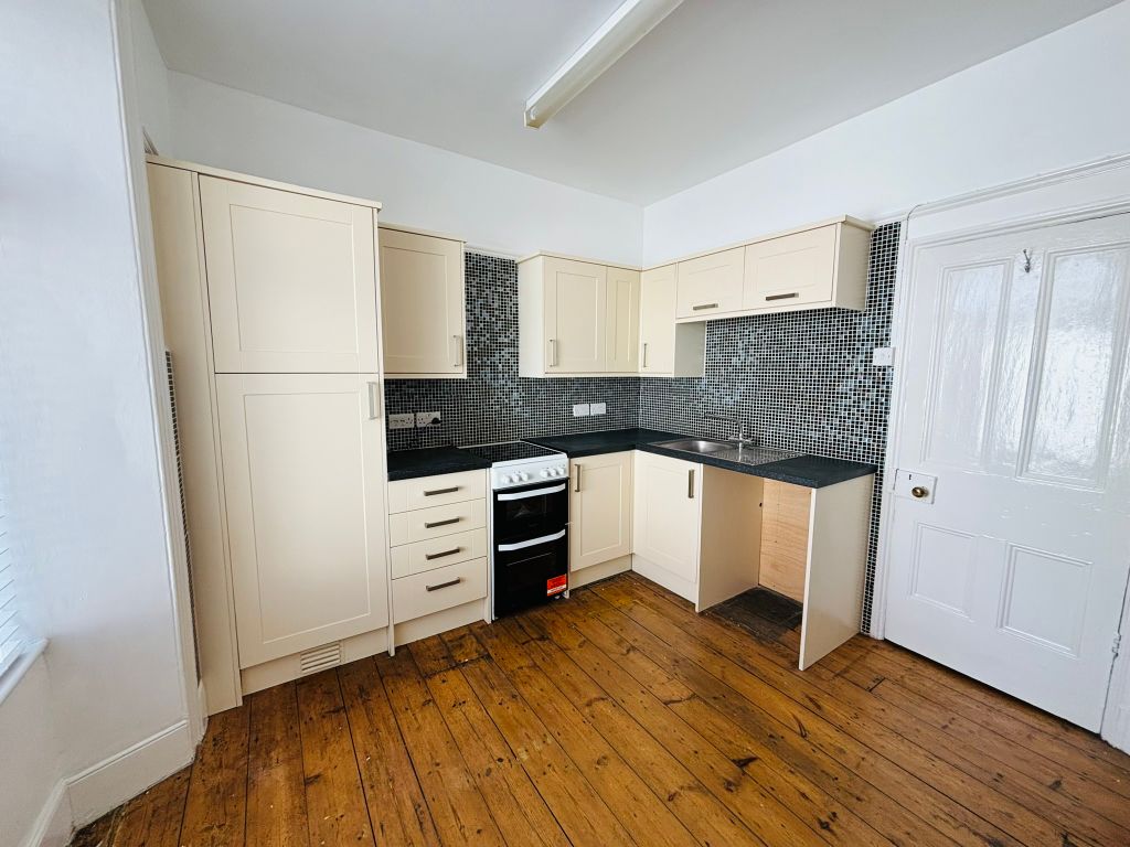 Property photo 3 of 6 Img_3254