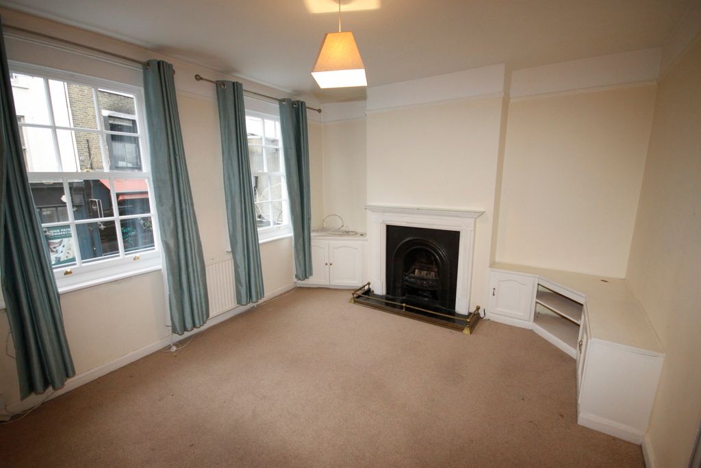 Property photo 3 of 13