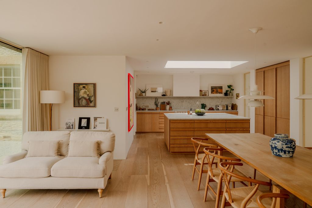 Property photo 2 of 43 289005 - _A742437-Hdr.Jpg