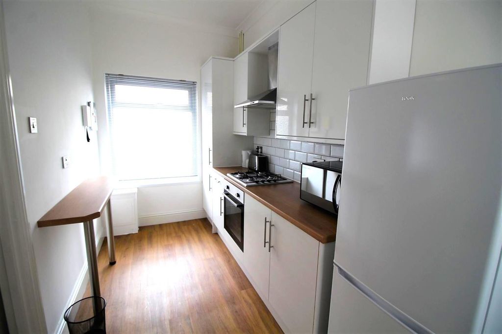 Property photo 3 of 11 K_Zlu0Penkcs7Jx3Dst6Aa.Jpg