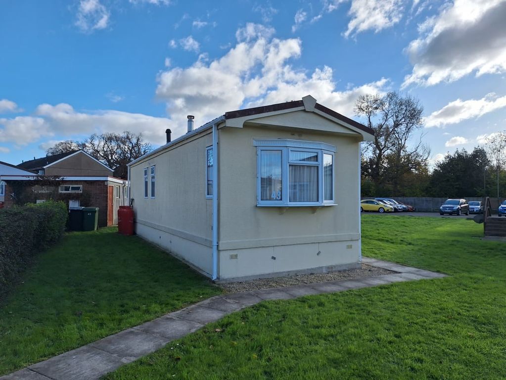 Property photo 1 of 5