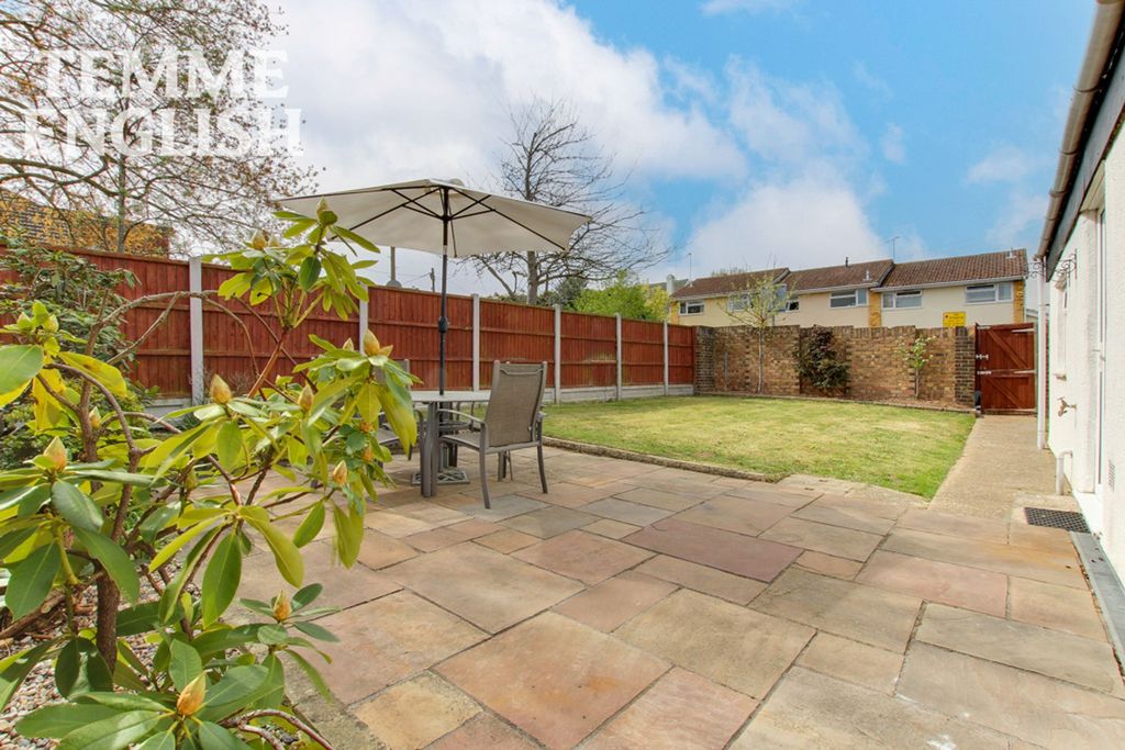 Property photo 2 of 18