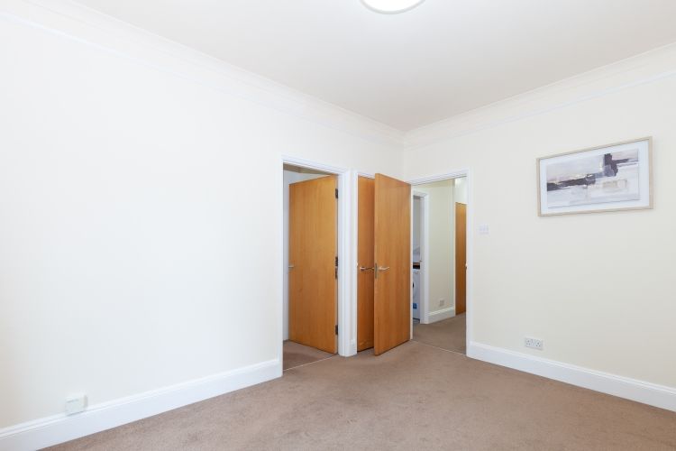 Property photo 3 of 10 221790