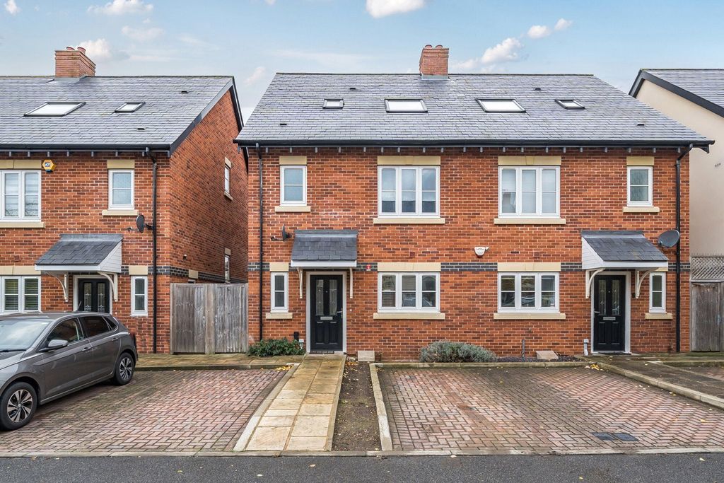 Property photo 1 of 20 1375255-20-6904ce...