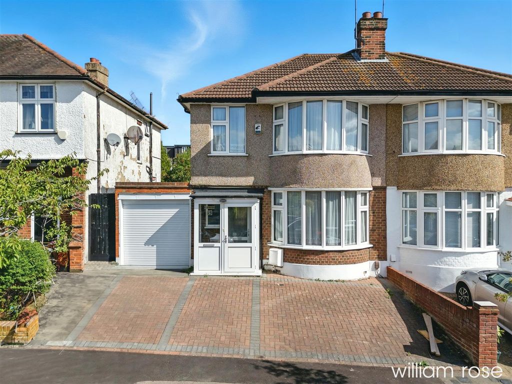 Property photo 1 of 16 006_Dji_20250828105349_0398_d.Jpg