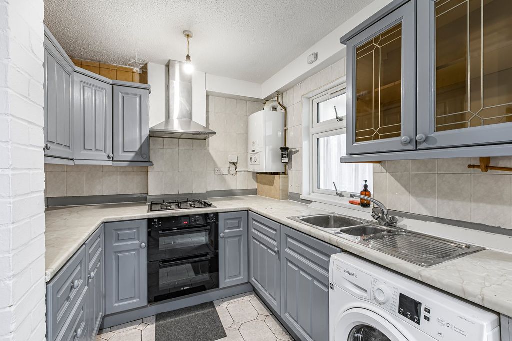 Property photo 1 of 17 Picture No. 01