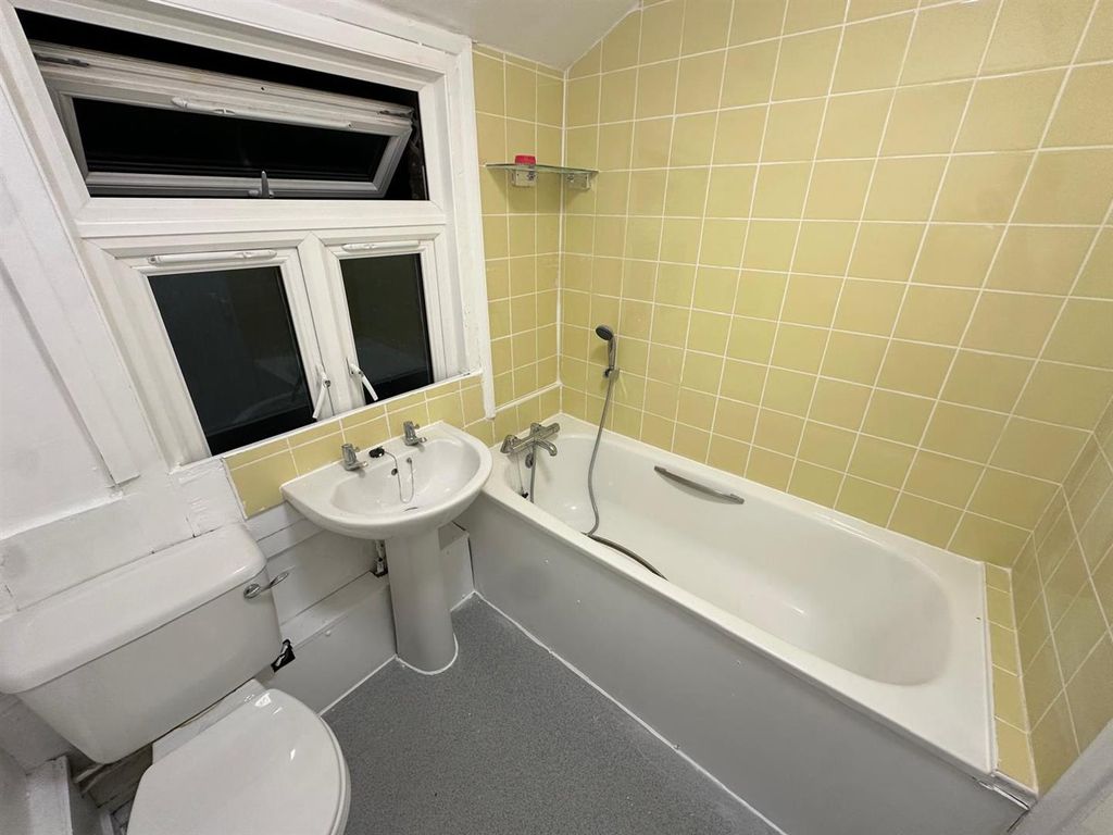Property photo 2 of 3 Tuam Road - Bathroom.Jpg