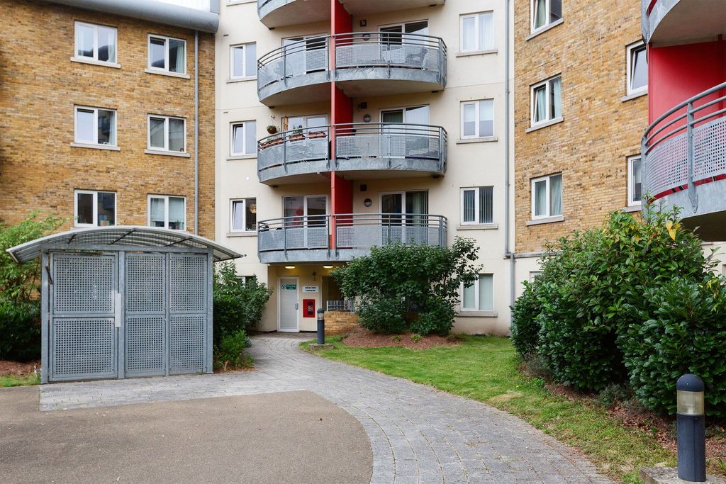 Property photo 2 of 4