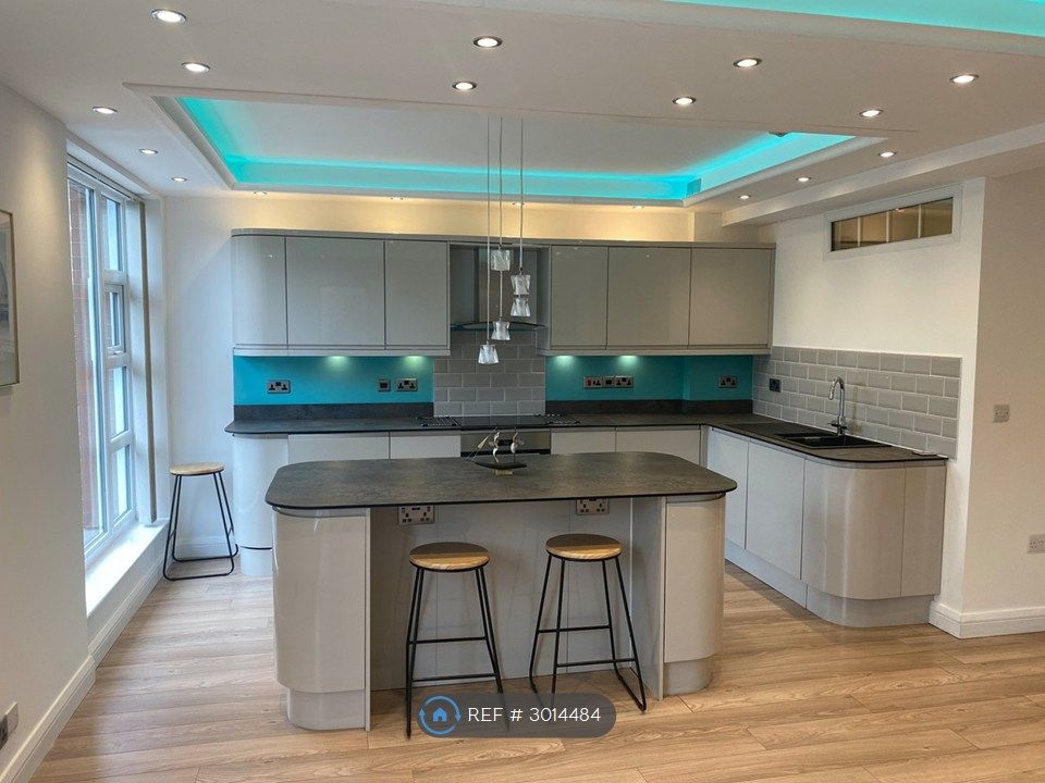 Property photo 1 of 23 Kitchen