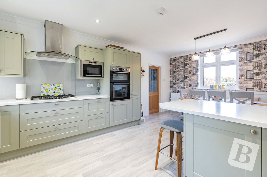 Property photo 2 of 25 Picture No. 02