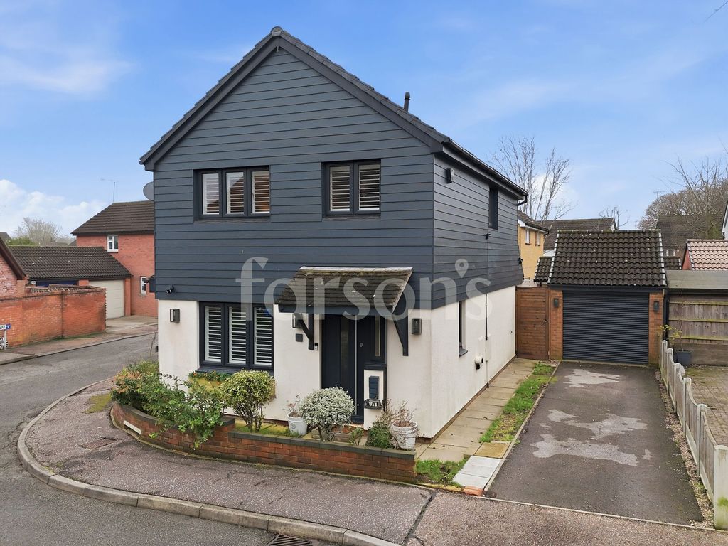 Property photo 1 of 30