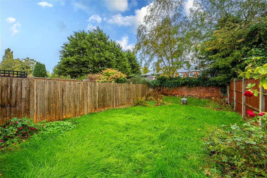 Property photo 3 of 37 Picture No. 28