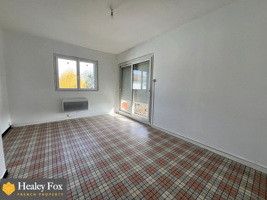 Property photo 2 of 9