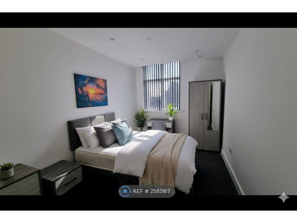 Property photo 3 of 11 Bedroom