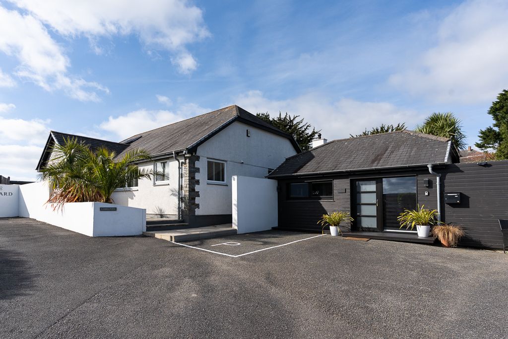 Property photo 1 of 39