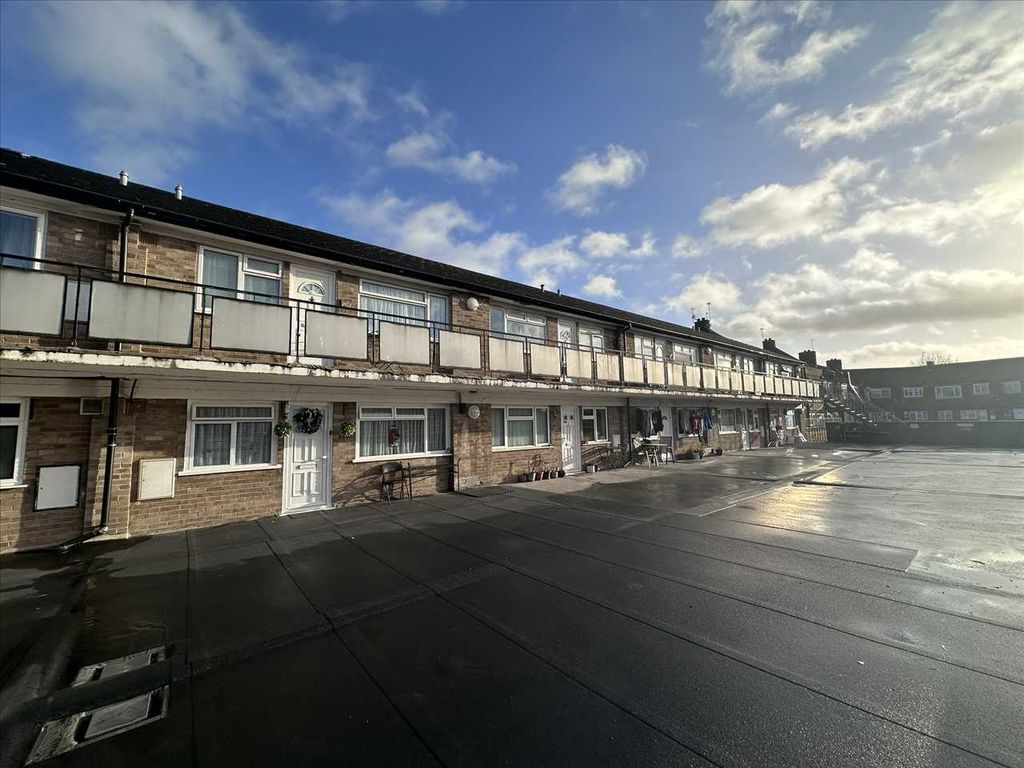 Property photo 1 of 8 Main Picture