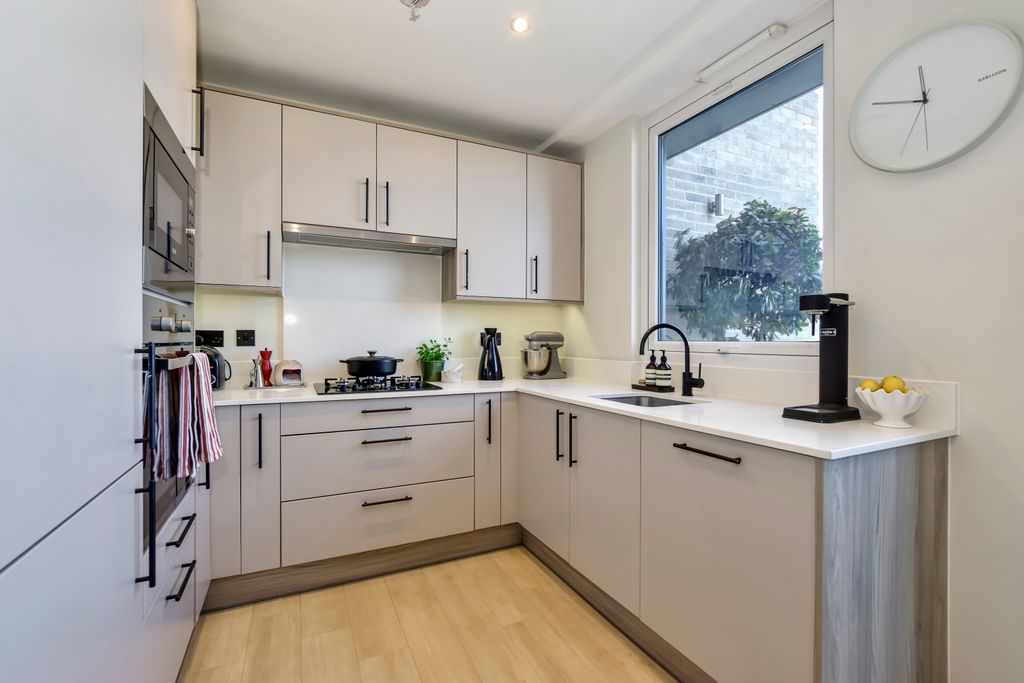 Property photo 3 of 29 Dsc_0760-Dsc_0761