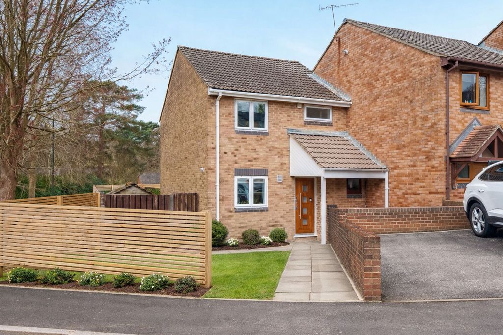 Property photo 1 of 17 Front