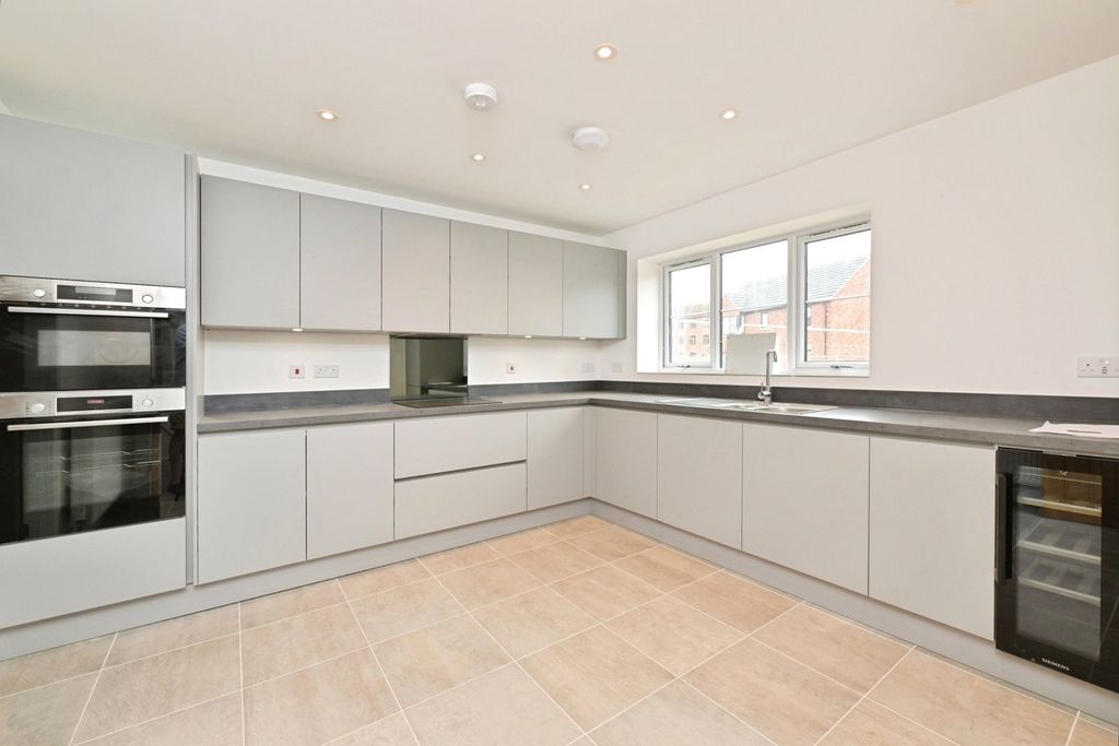 Property photo 3 of 3 Kitchen Example