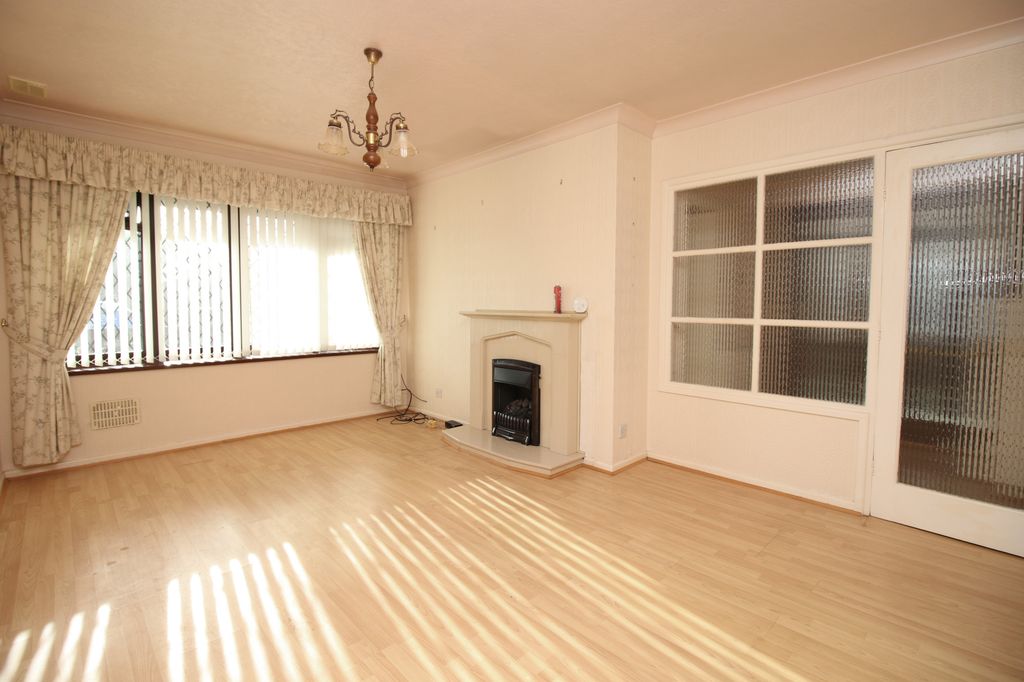 Property photo 3 of 24