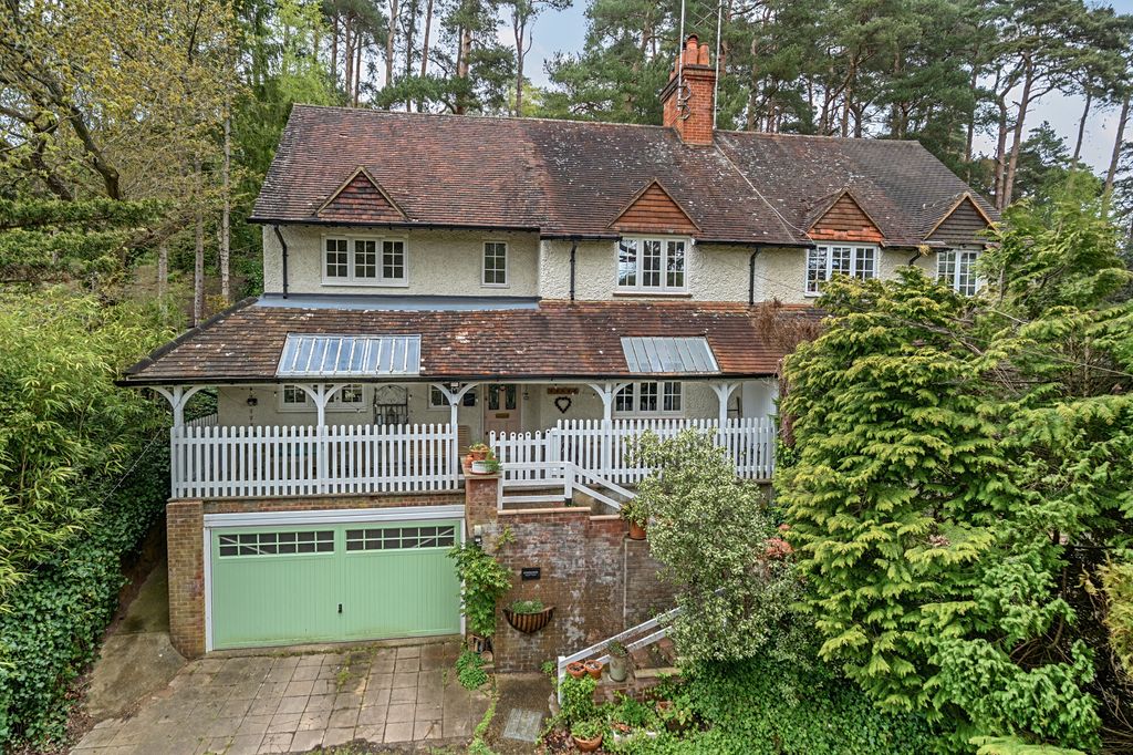 Property photo 1 of 17