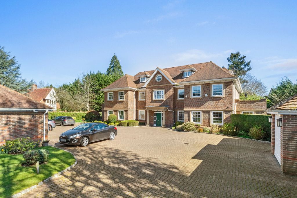 Property photo 1 of 13