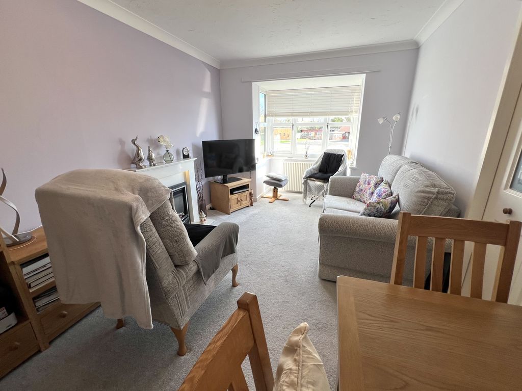 Property photo 2 of 9