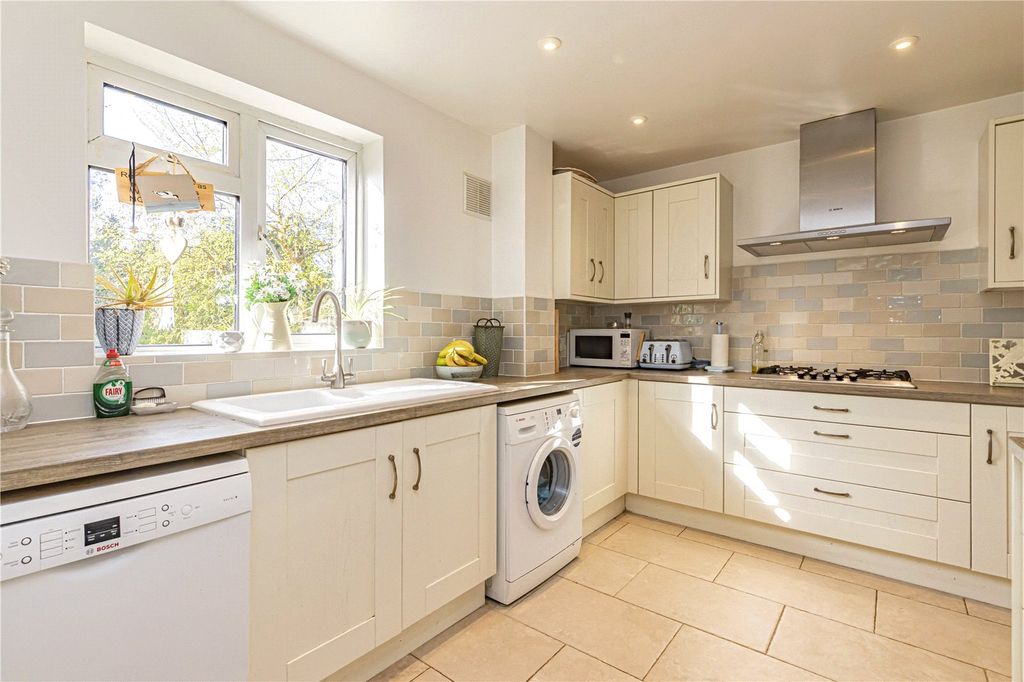 Property photo 2 of 19 Picture No. 08
