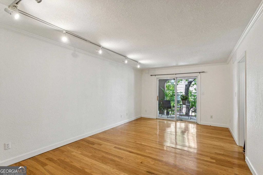 Property photo 3 of 15 <Alttext/>
