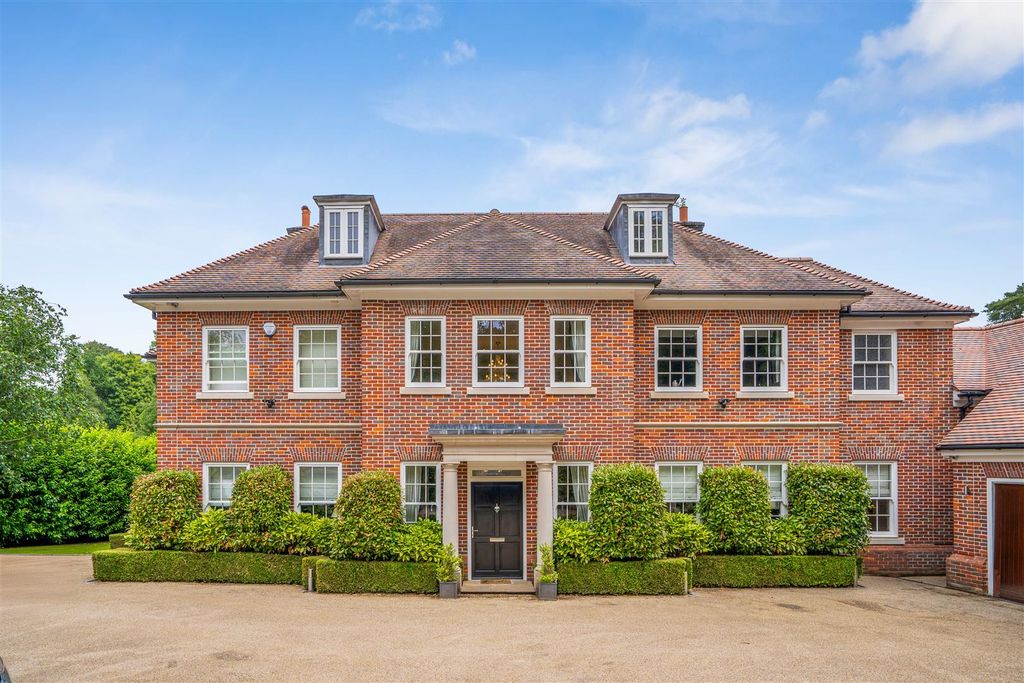 Property photo 1 of 21