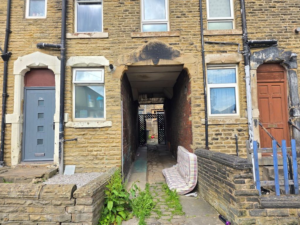 Property photo 2 of 3