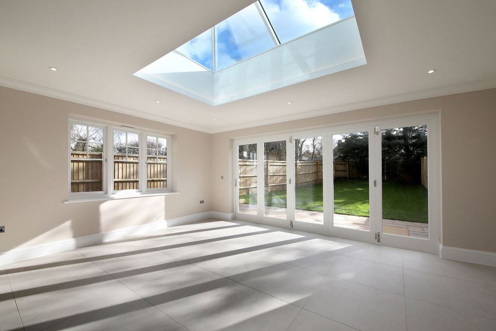 Property photo 3 of 18 Picture No. 12