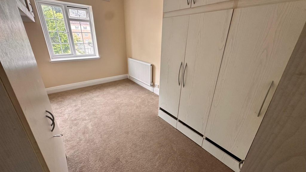 Property photo 2 of 10 5.Jpg