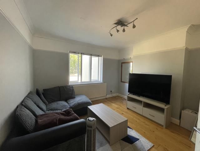 Property photo 2 of 5 54Be6148-2B4d-4B5c-A3Ac-39c245668161.Png
