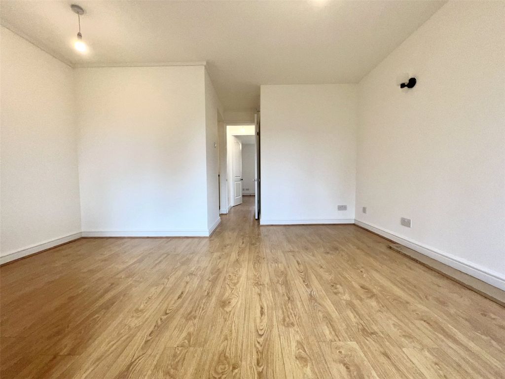 Property photo 2 of 7 Picture No. 07