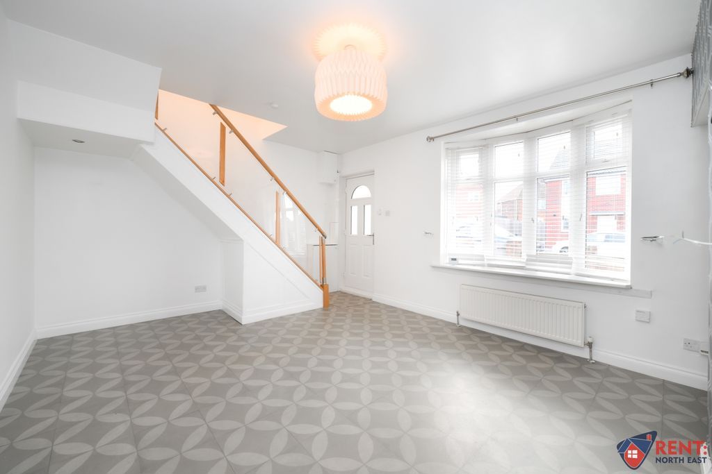 Property photo 3 of 17 Photo 11