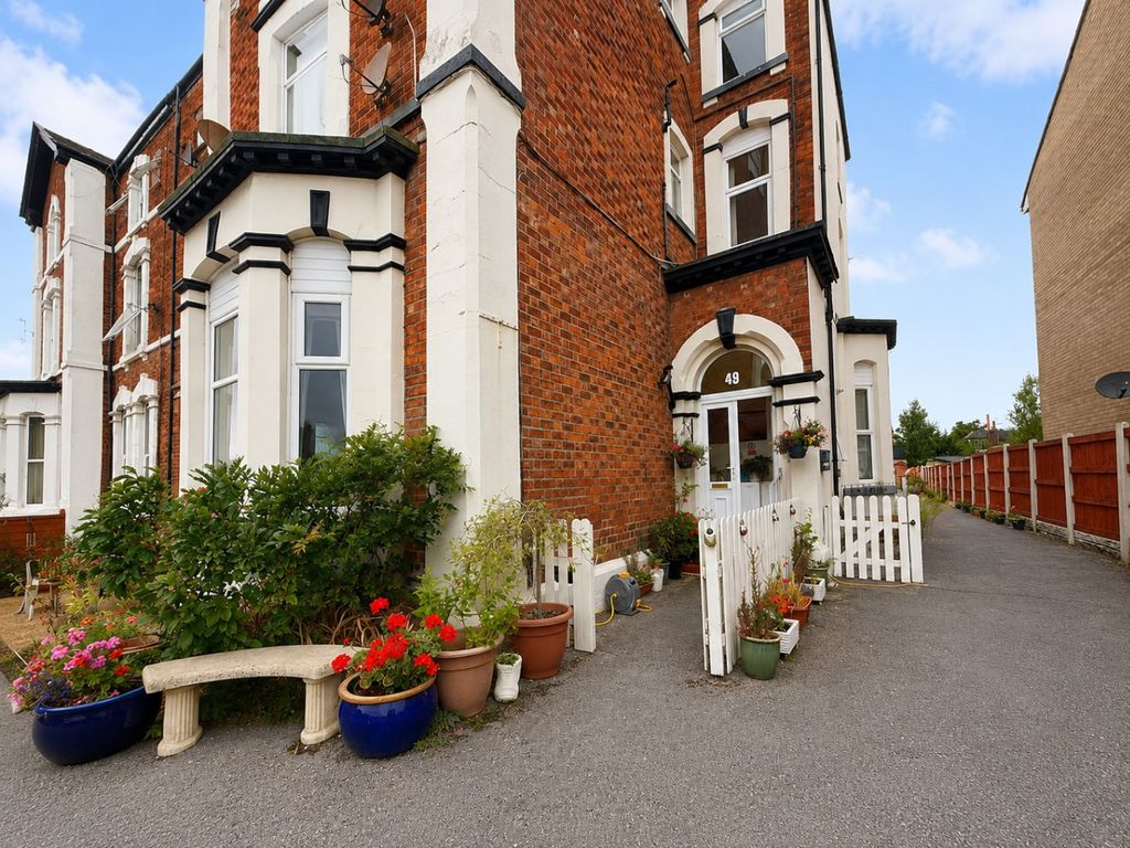 Property photo 2 of 16 5411852
