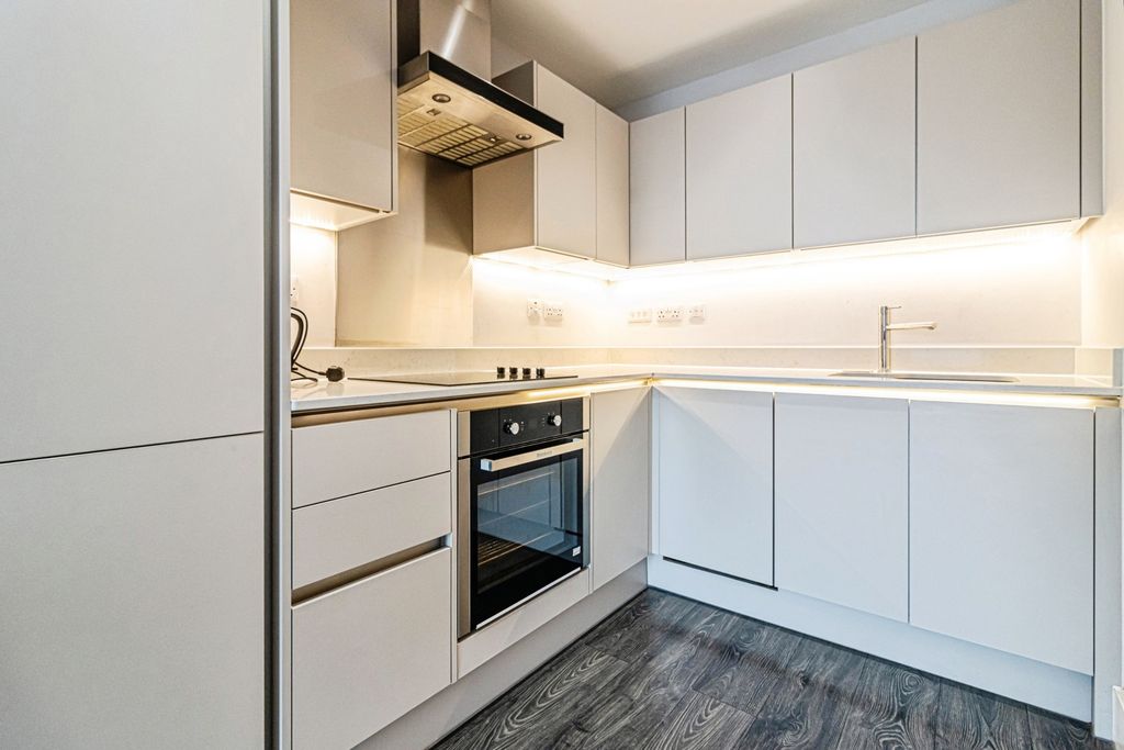 Property photo 3 of 13 Photo