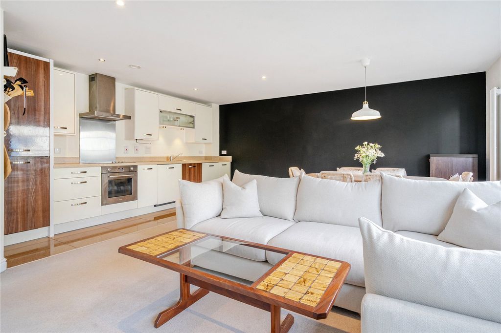 Property photo 3 of 16 Picture No. 07