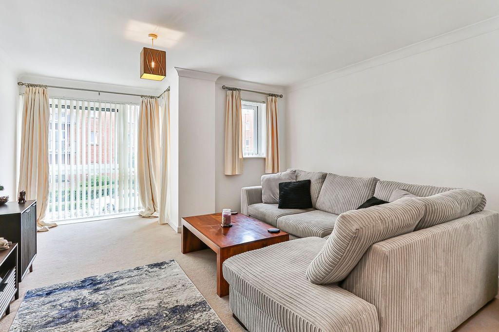 Property photo 1 of 11 Img_5127