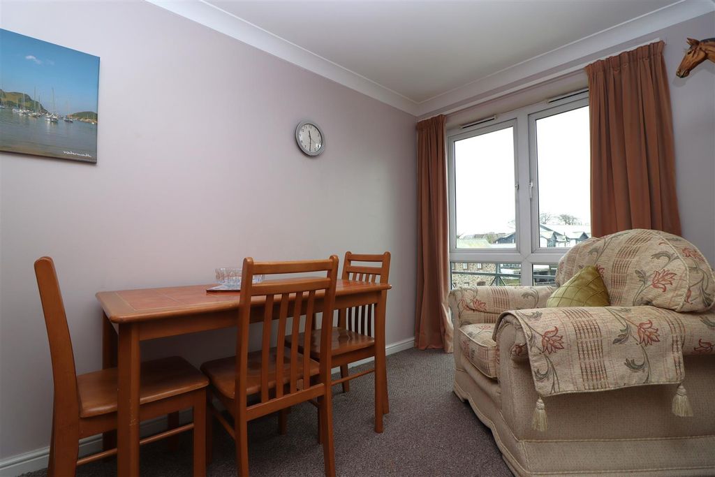 Property photo 3 of 17 10.Jpg