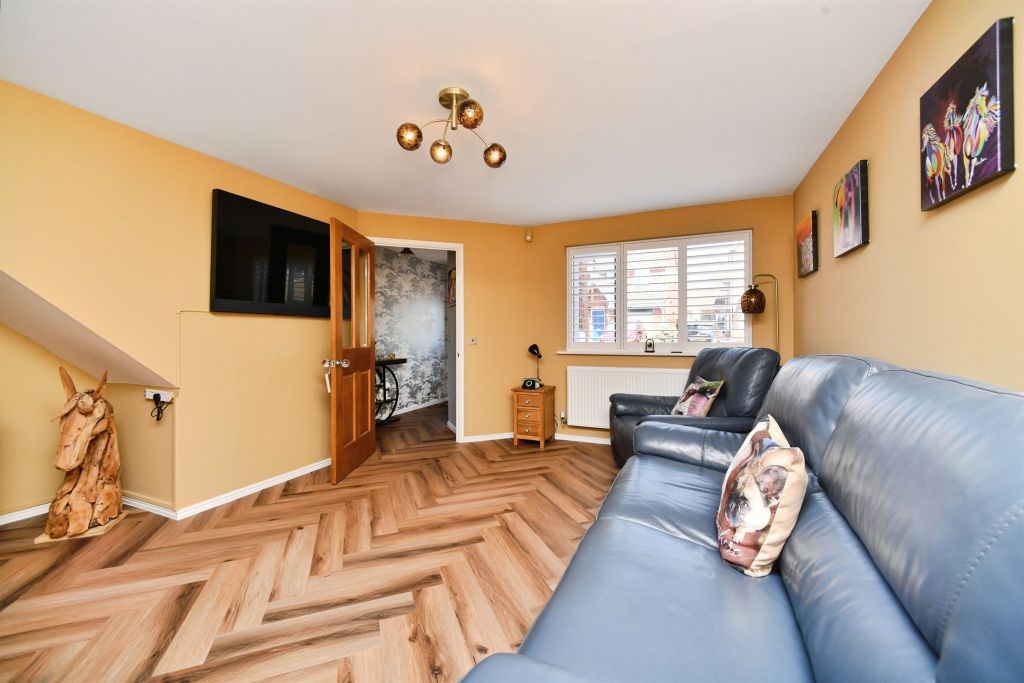 Property photo 3 of 20