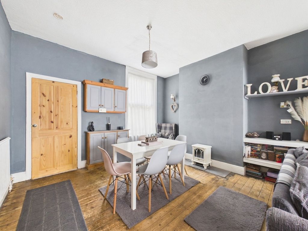 Property photo 3 of 12 Dining Room