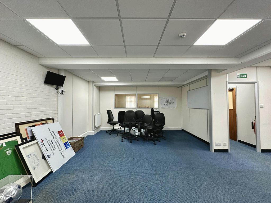 Property photo 3 of 7 Image 2