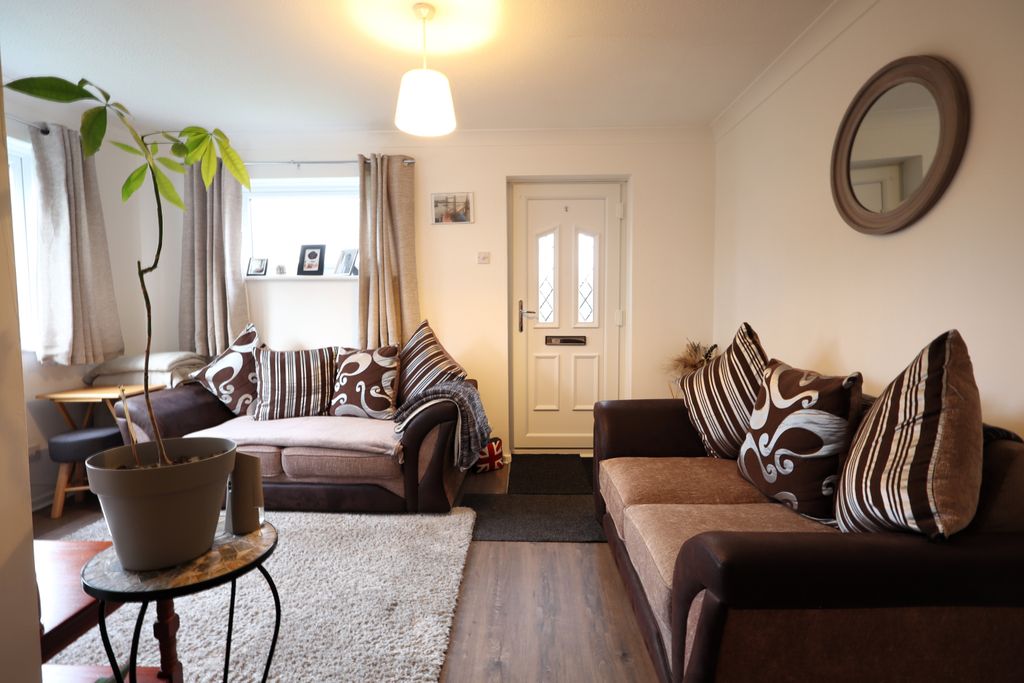 Property photo 2 of 13