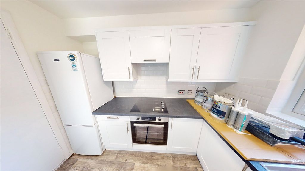 Property photo 2 of 8 Picture No. 06