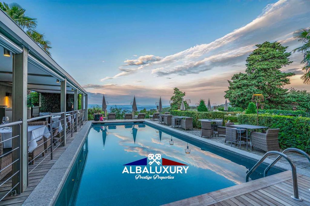 Property photo 3 of 41